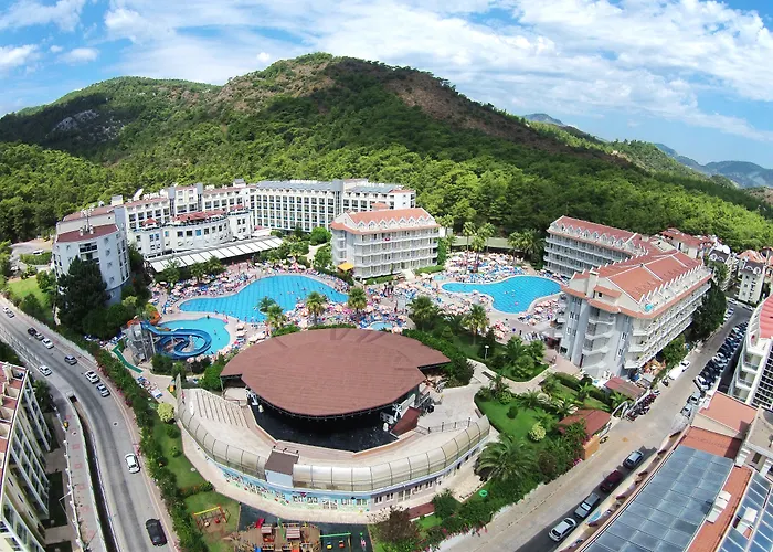 Nature And ホテル 5*