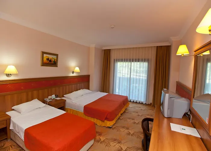 Nature And マルマリス