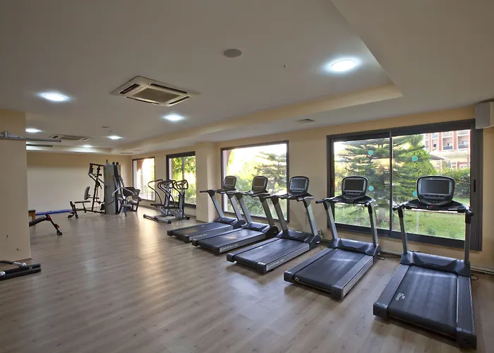 Nature And 5* マルマリス