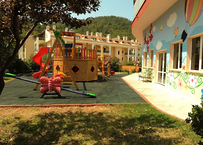 Nature And ホテル 5*