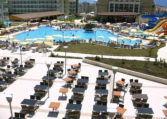 ホテル Nature And マルマリス