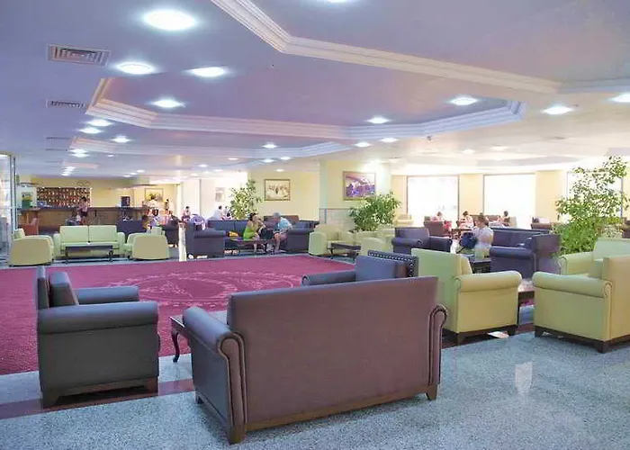 Nature And ホテル